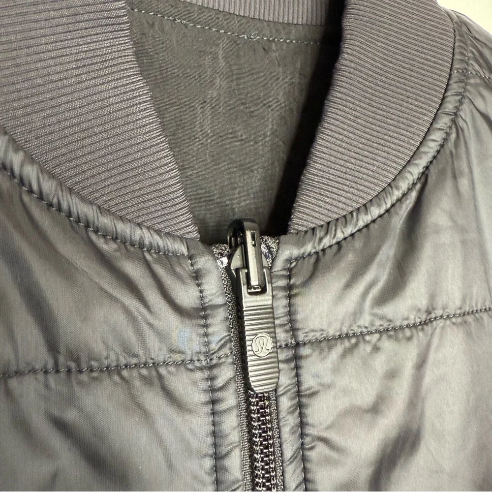 Lululemon Women's Non Stop Reversible Black Bomber Jacket Size 4 - Picture 8 of 12